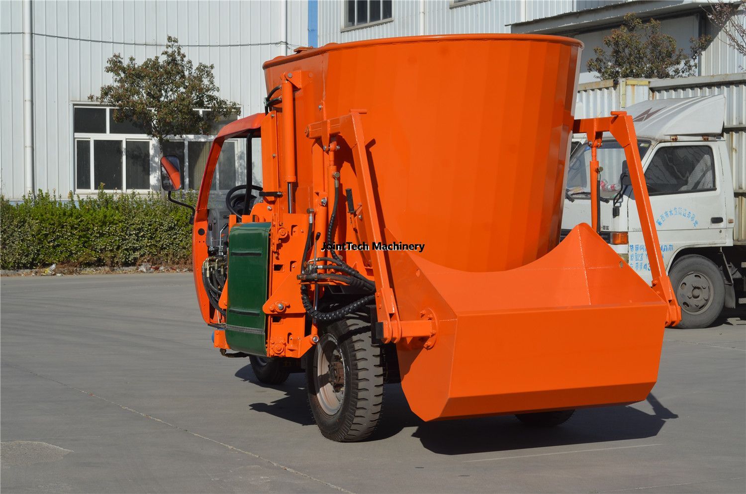 4 cbm Self Propelled TMR Mixer