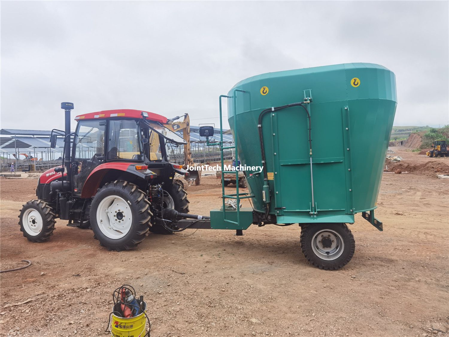 Trailed Vertical TMR Mixer-02