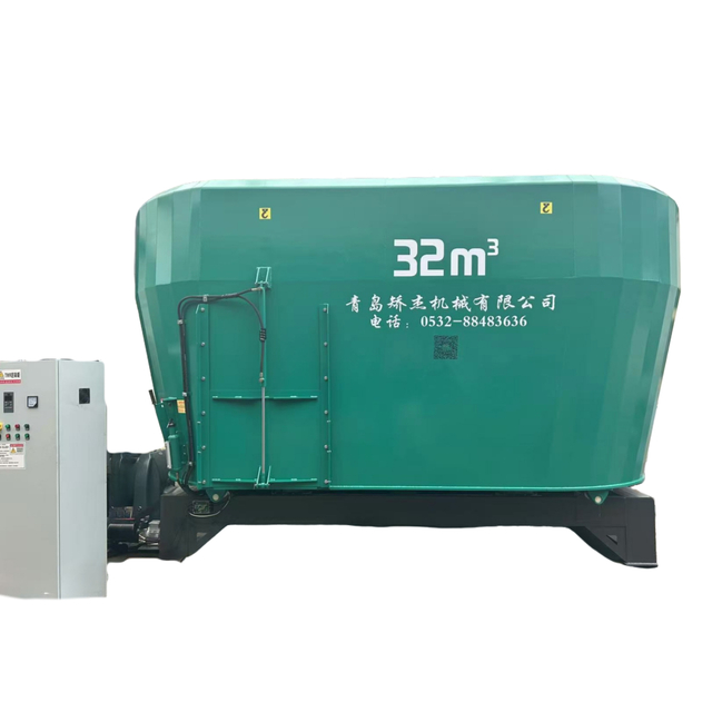 New Diesel Engine 30-33 m Double Vertical Auger Stationary TMR Mixer for Livestock Feed