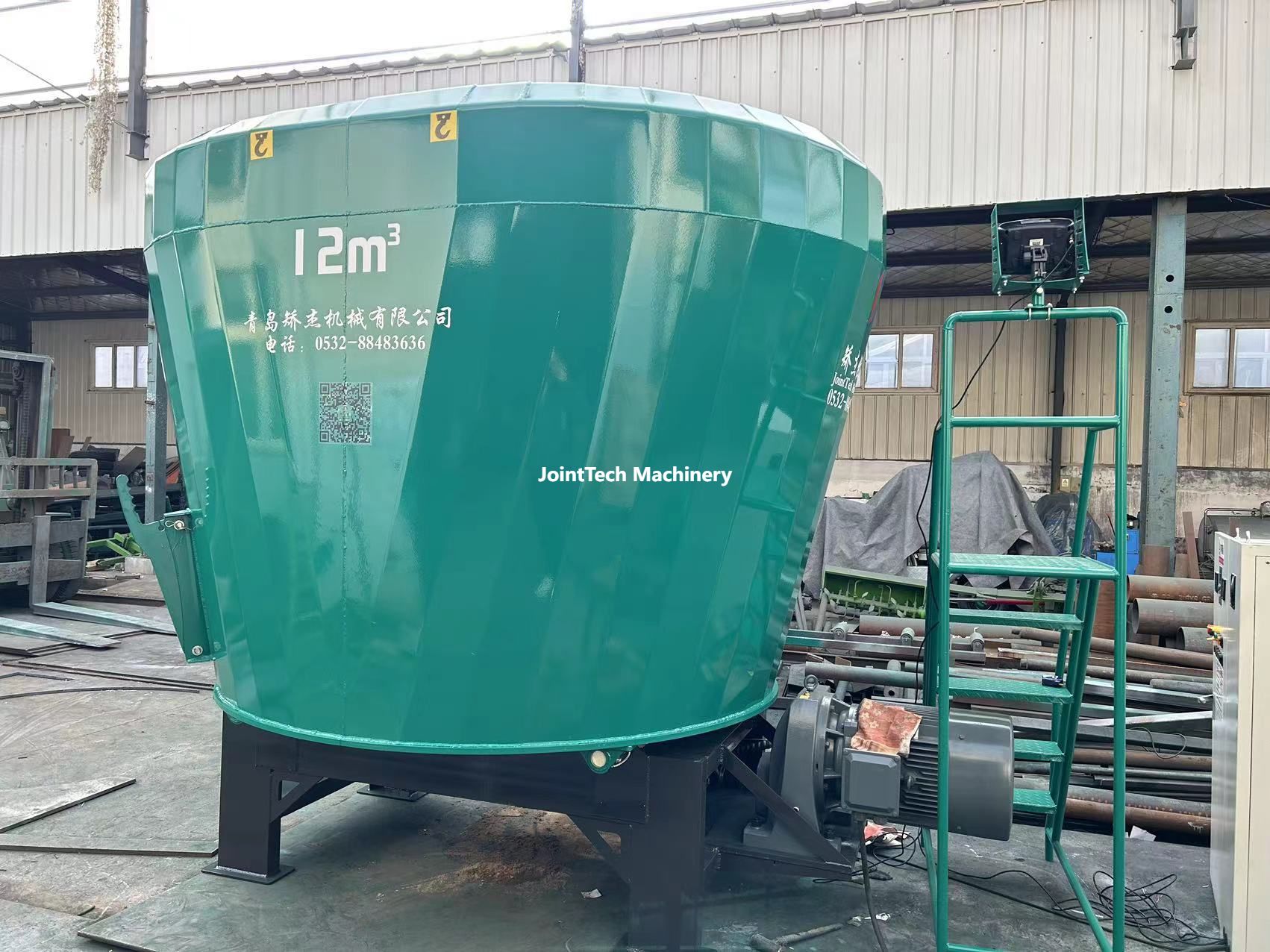Single Vertical Auger Stationary TMR Mixer 