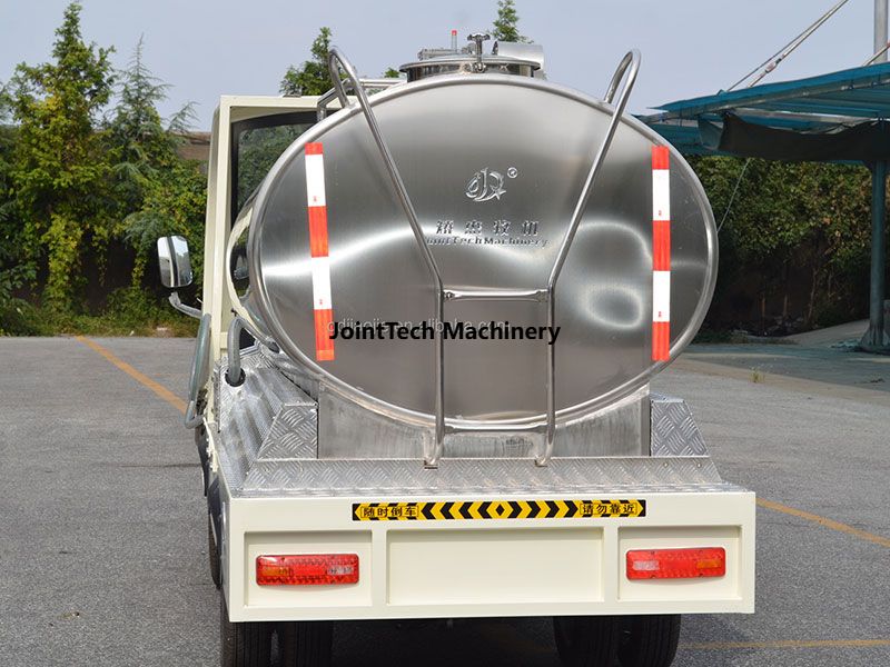 Milk Taxi DNC02T Mobile Dairy Milk Server