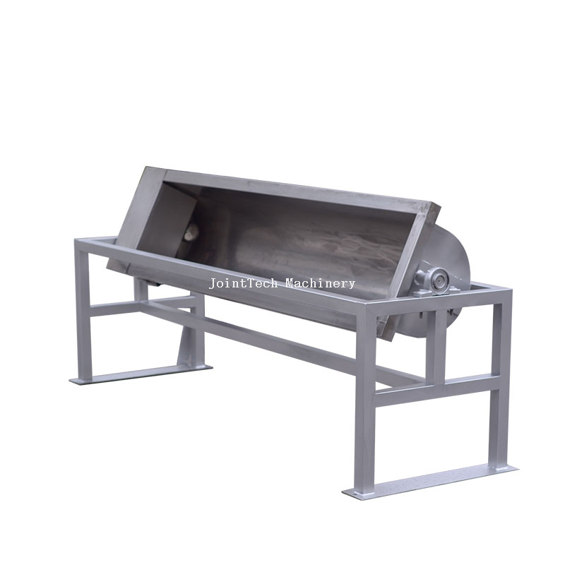 How To Select The Perfect Water Trough for Your Livestock