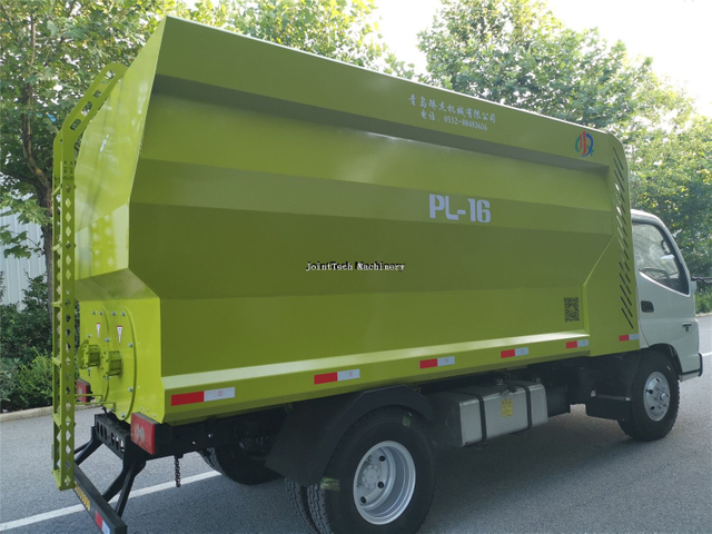 16cbm Cattle Bedding Spreader