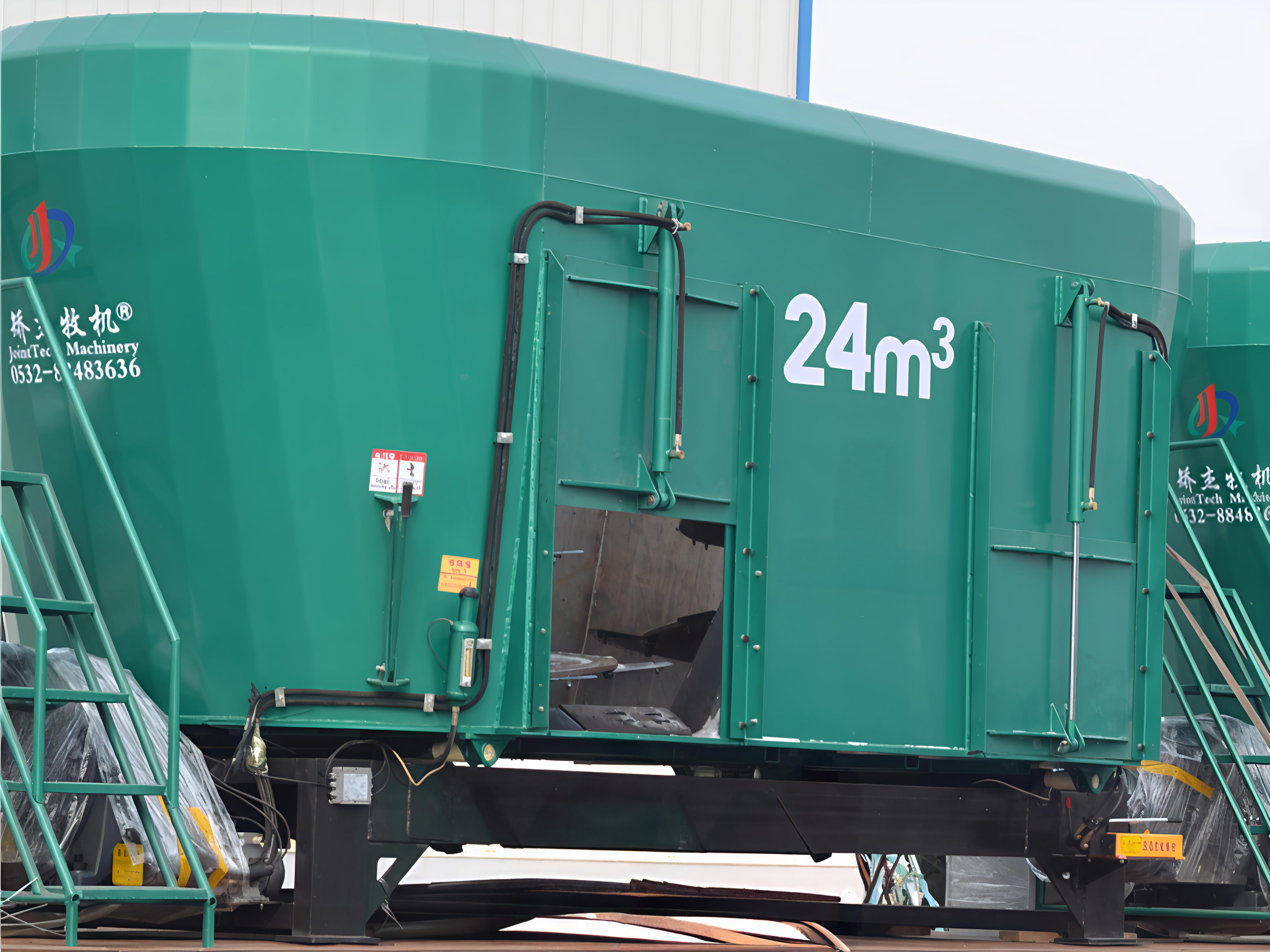 18-24 CBM Double Vertical Auger Stationary TMR Mixer