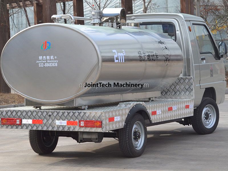 Milk Taxi DNC02T Mobile Dairy Milk Server