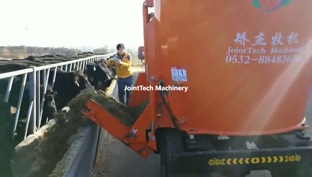 Self Propelled Multipurpose TMR Mixer
