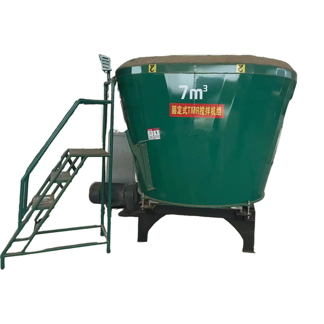 6-7 m&sup3; Single Auger Stationary TMR Mixer with Diesel Engine Durable Steel Construction 