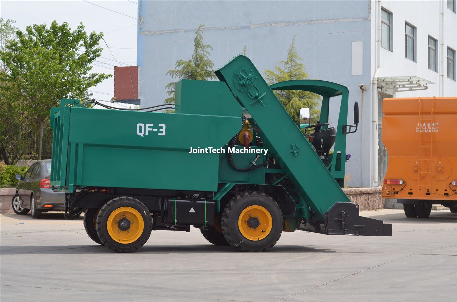 Small Cow Manure Collector
