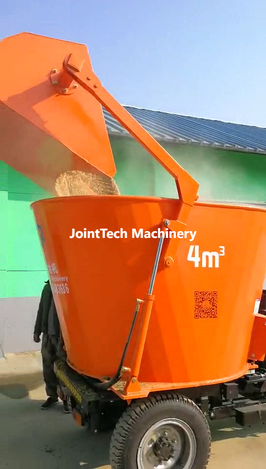 Self Propelled Multipurpose TMR Mixer