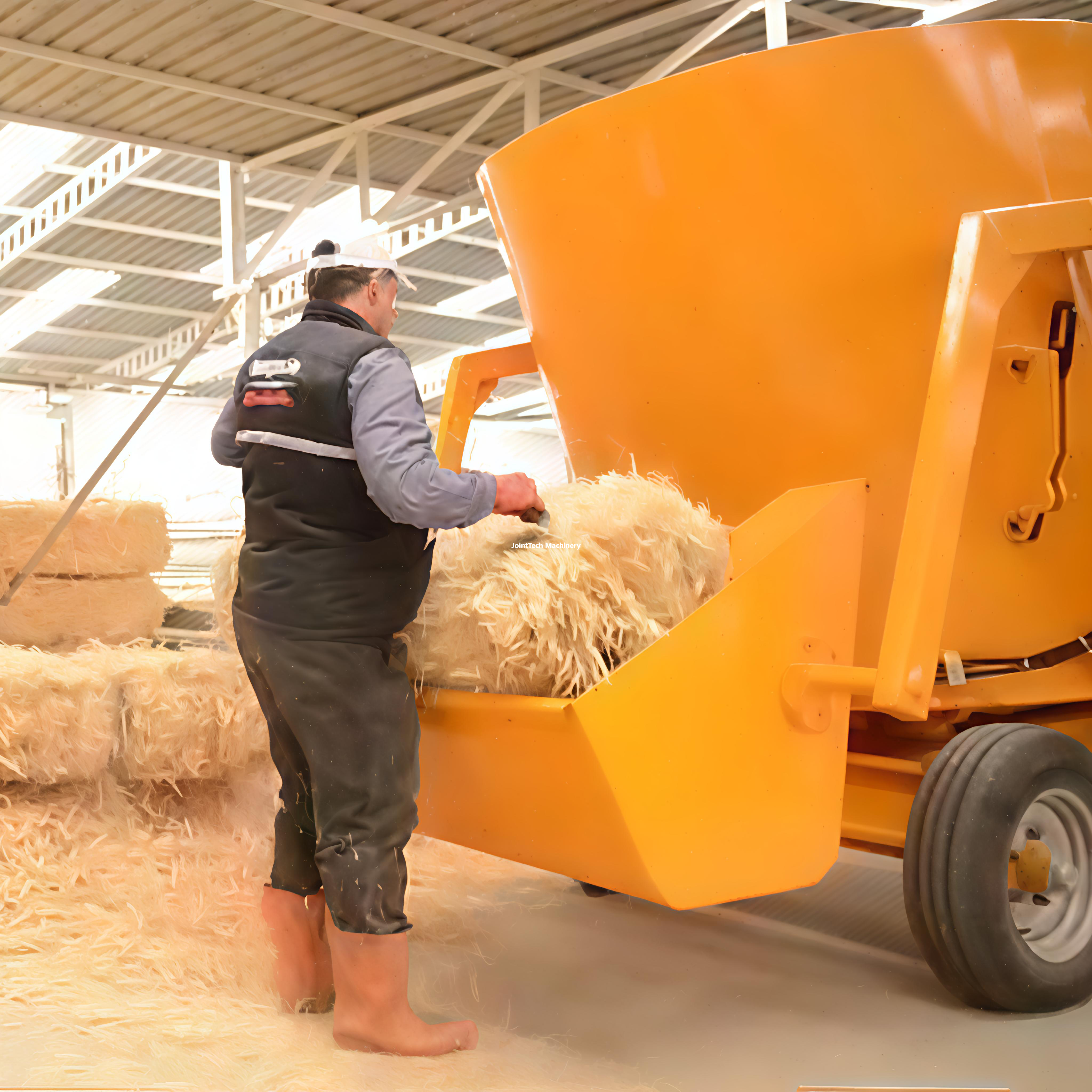 The use of self-propelled feed mixers with upper hopper