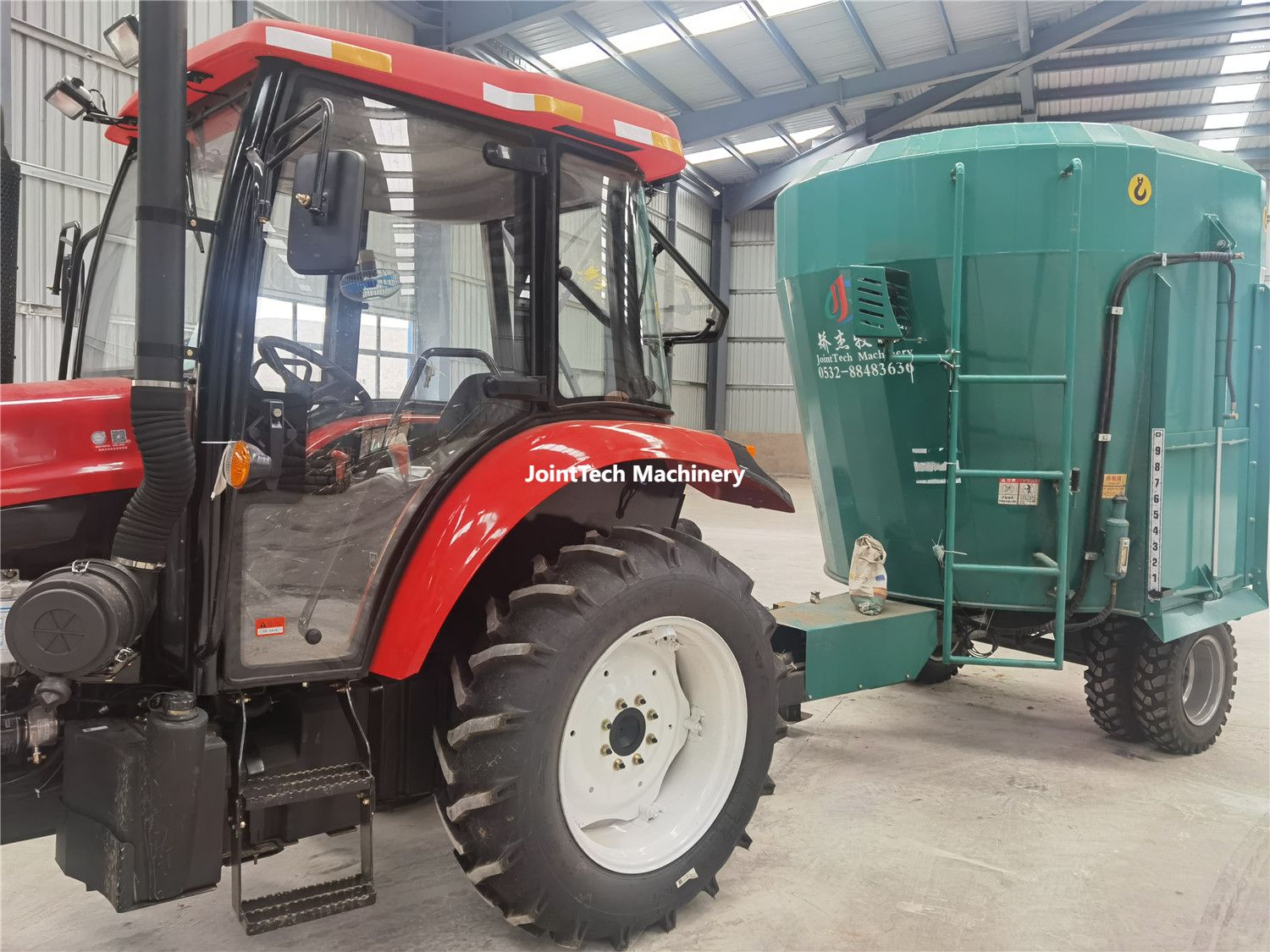 Tractor Trailed Vertical TMR Mixer 12cbm