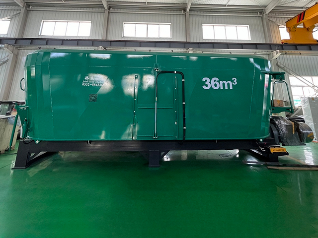 36 CBM Triple Vertical Augers Stationary TMR Mixer