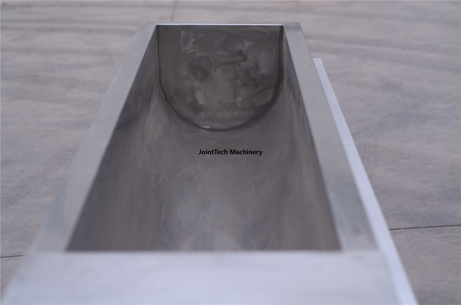 2.4m Water Trough (13)