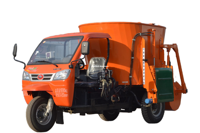 Self Propelled Multipurpose TMR Mixer 4cbm