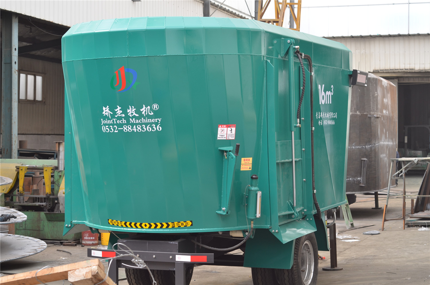 Improve Breeding Efficiency: —How Can TMR Mixers Improve Farm Profits And Cows Health?