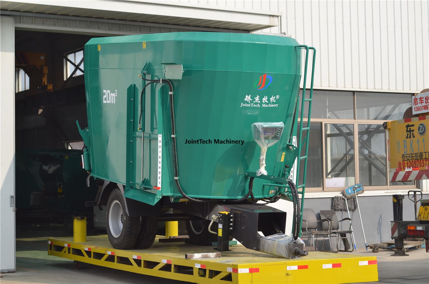 Tractor Trailed TMR Mixer 20 cubic metre